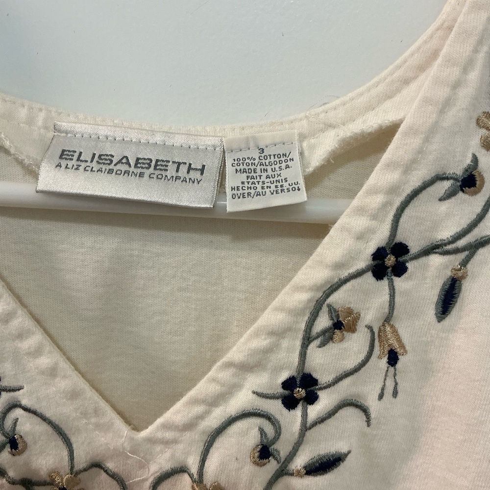 3X Elizabeth tee